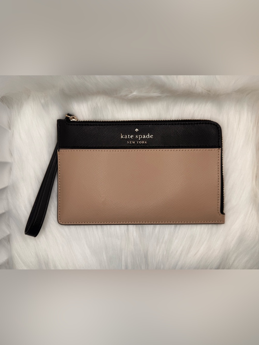 Kate Spade Two-Tone Black and Beige Leather Zip Wristlet